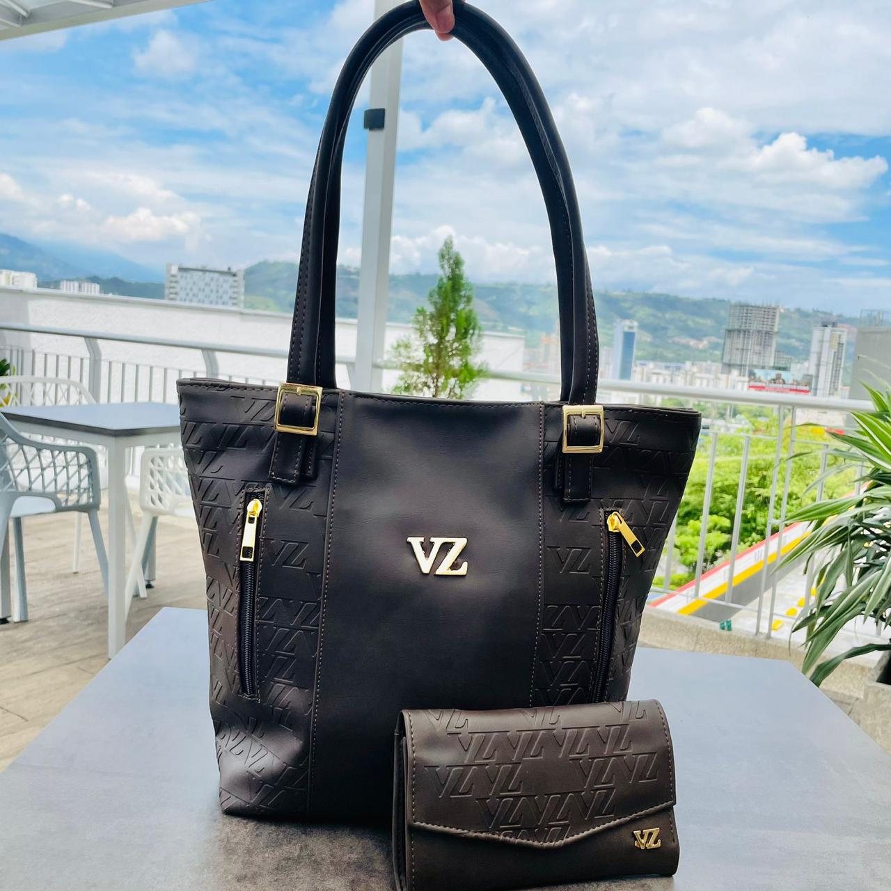 DUO BOLSO DE MANO + BILLETERA VELEZ